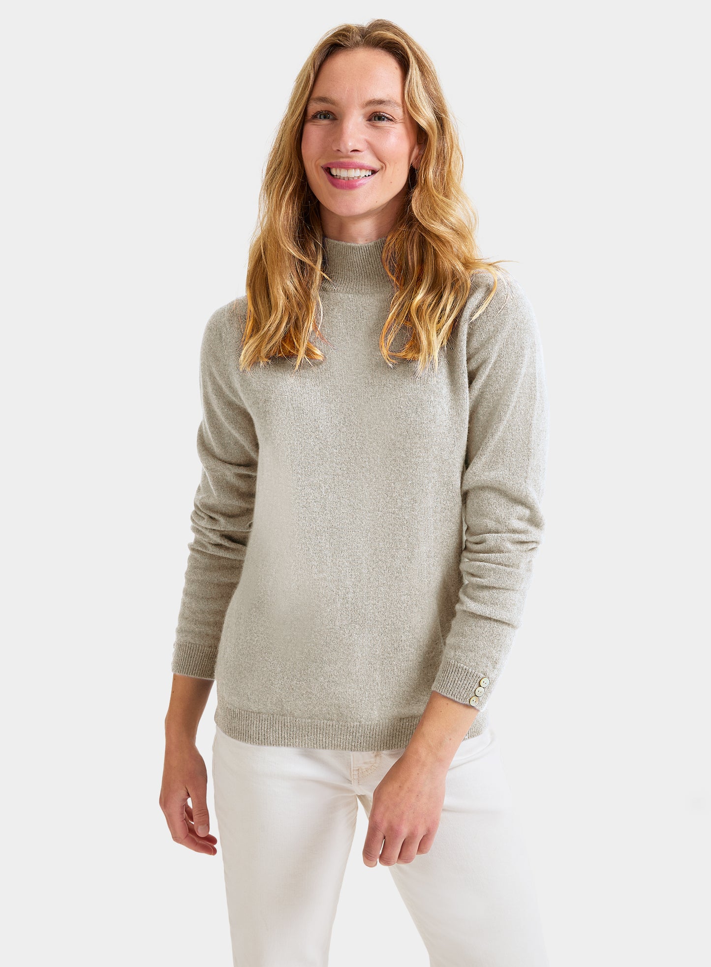 Cashmere Roll Neck in Ecru