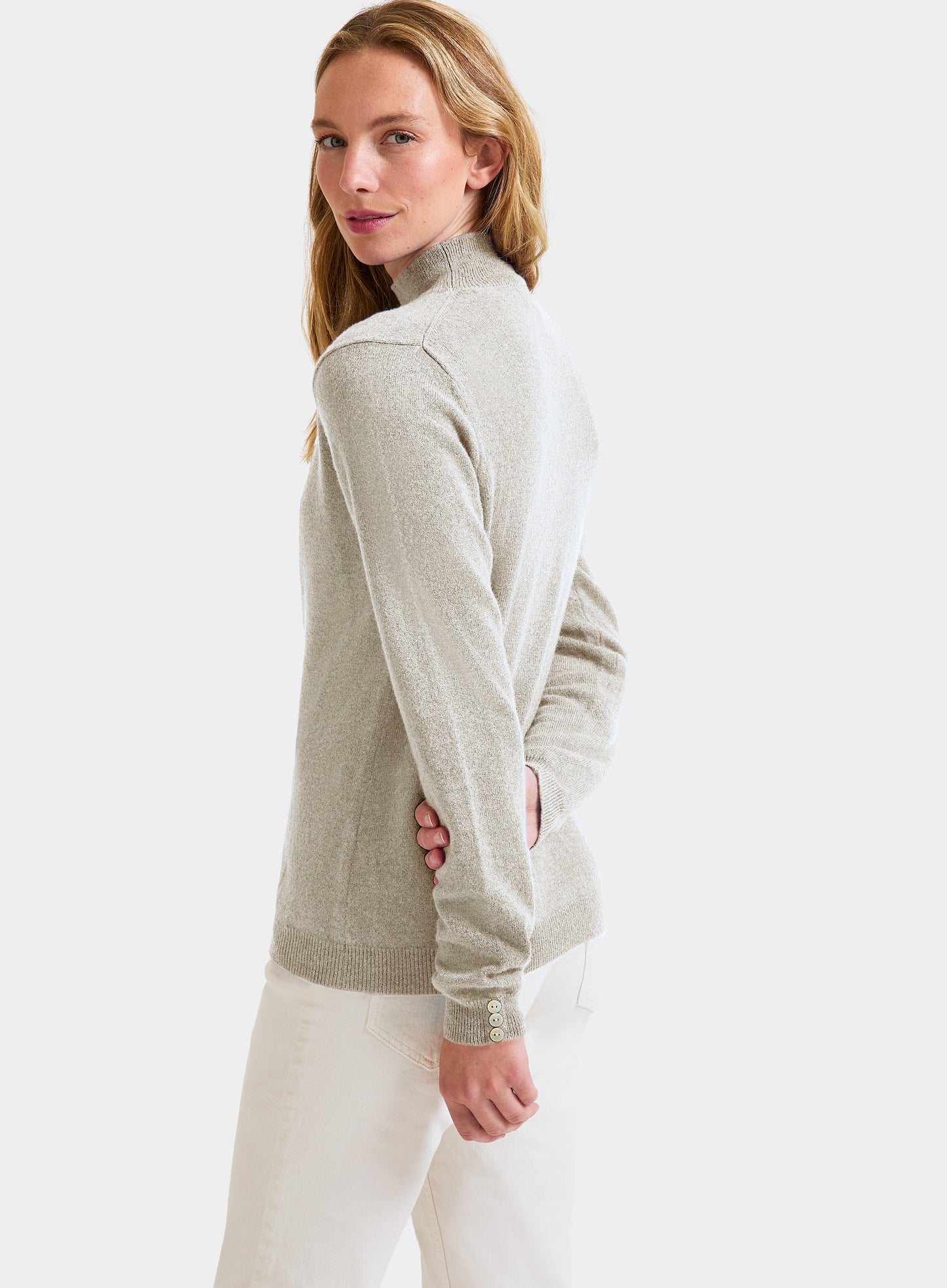 Cashmere Roll Neck in Ecru