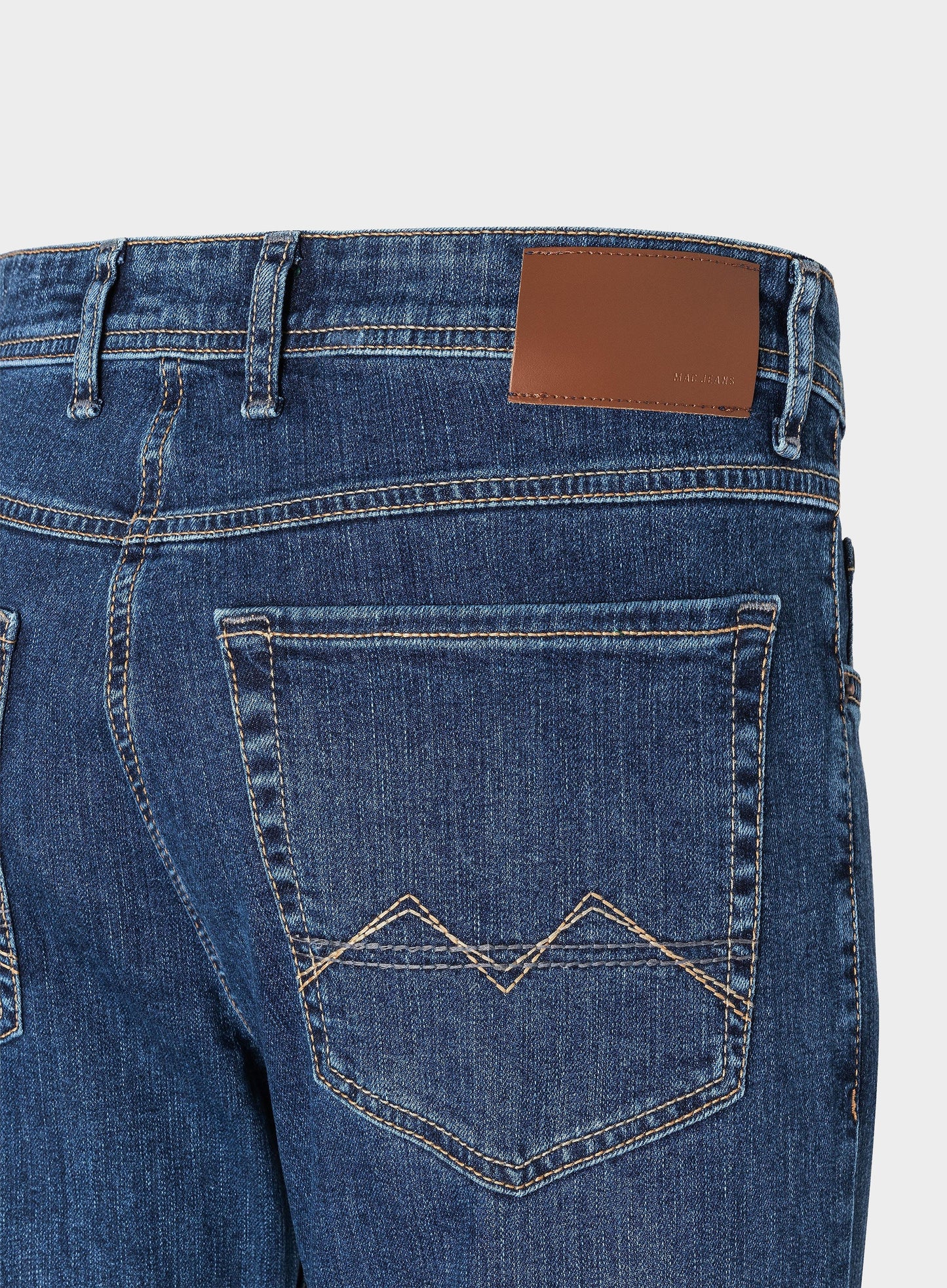 MAC Arne Jeans in Light Blue