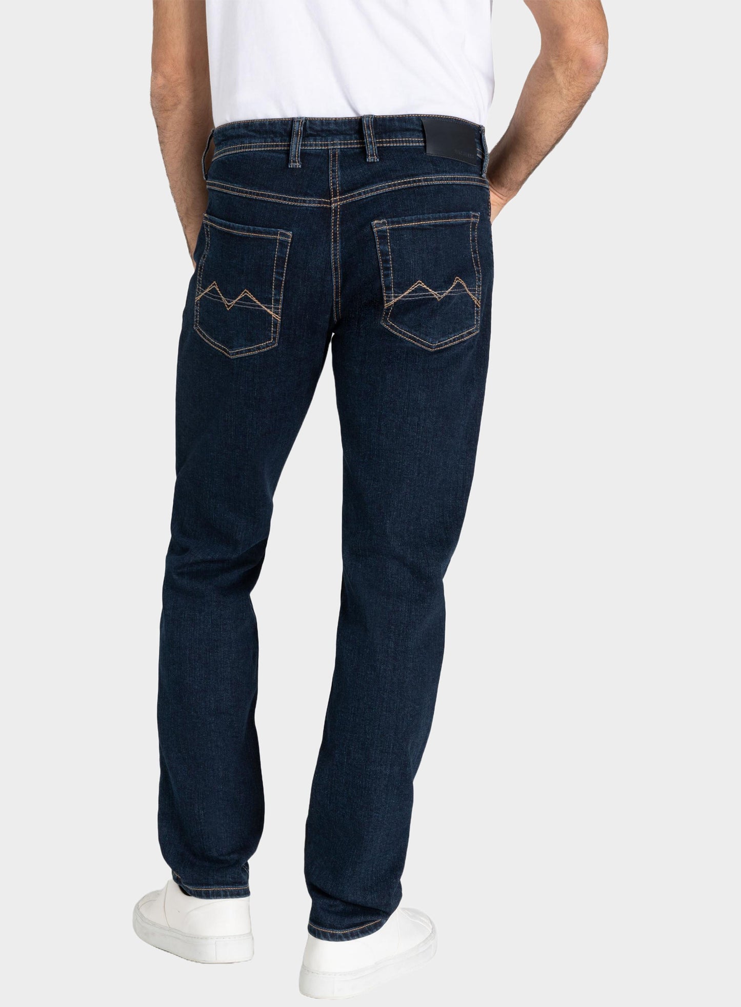 MAC Arne Jeans in Mid Blue