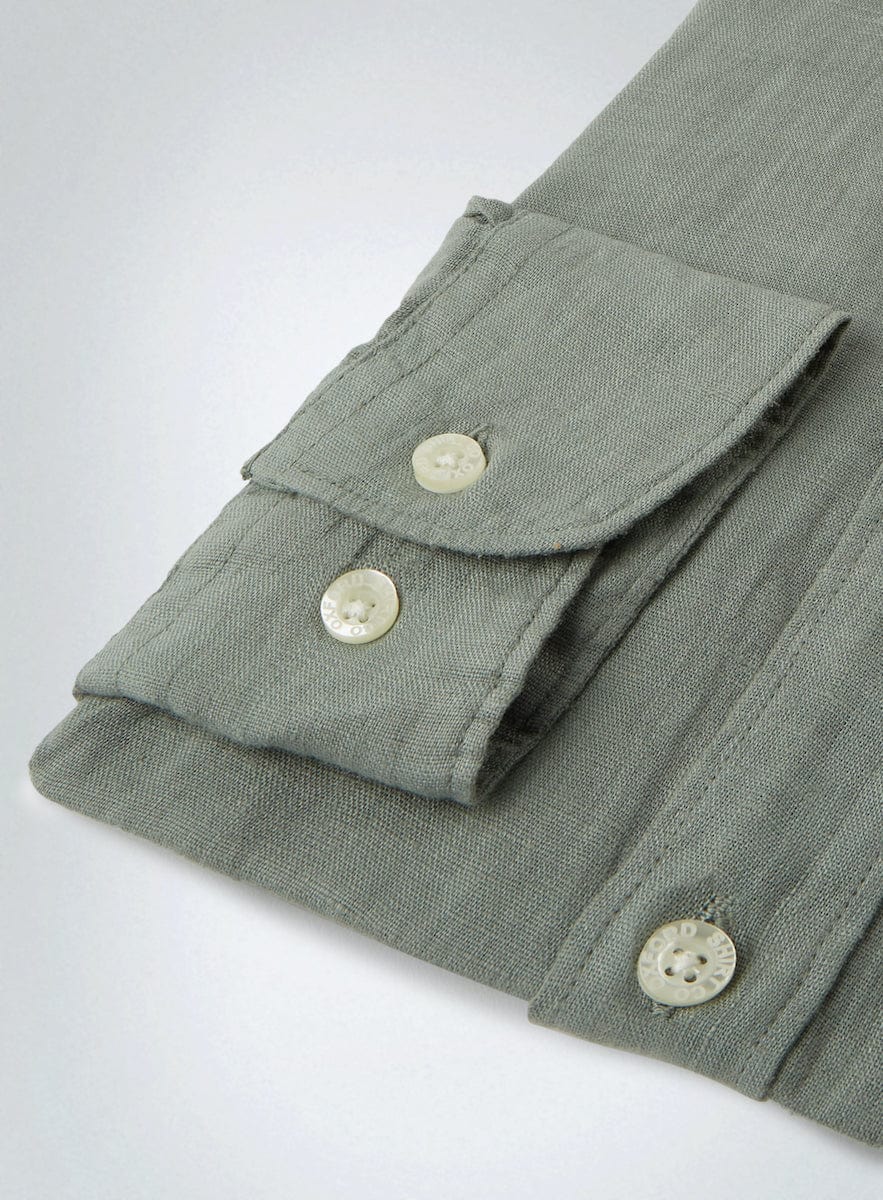 Classic Fit Linen Shirt in Moss